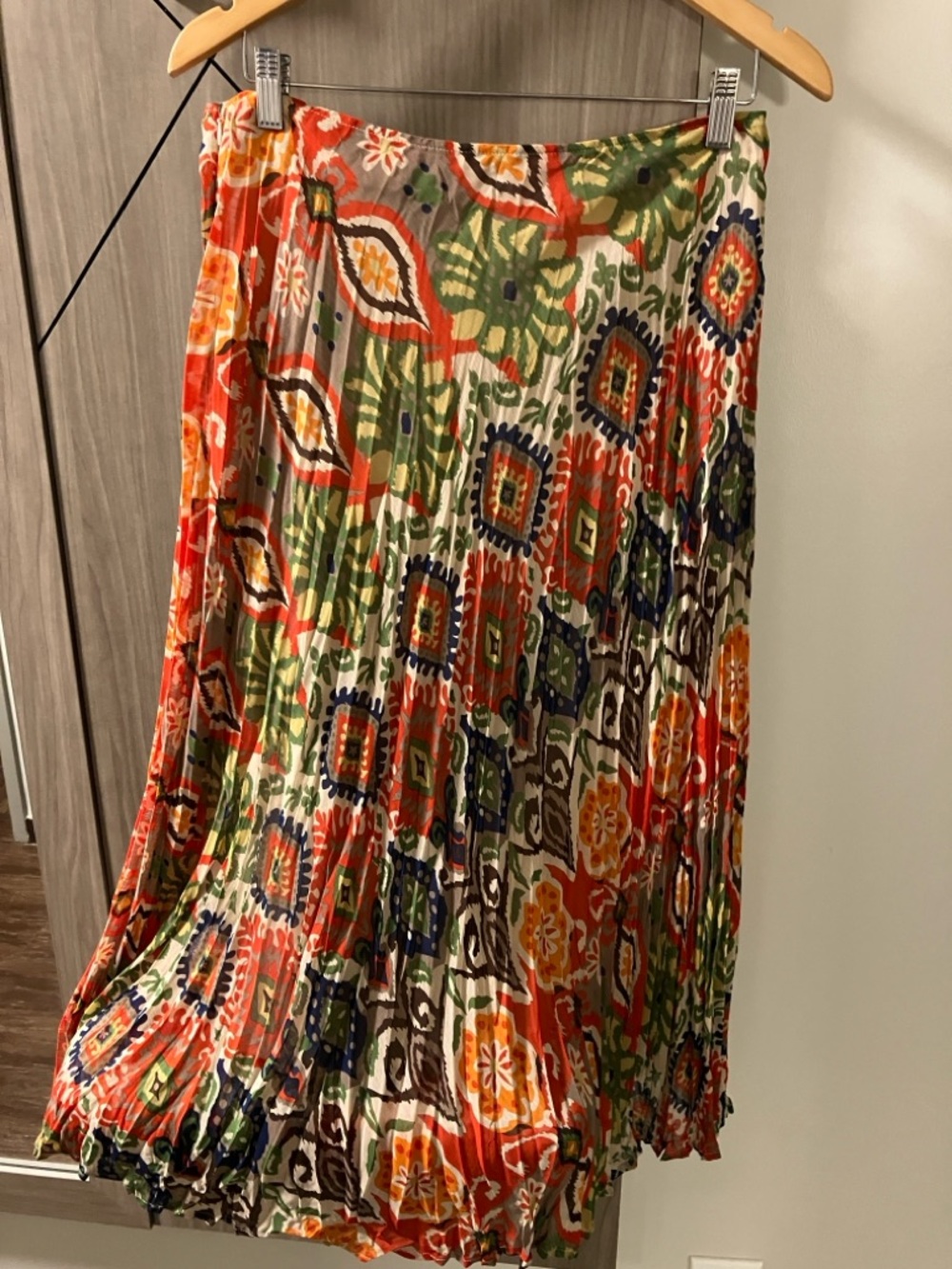 Tribal Brand Pleated Size 6  colorful print skirt